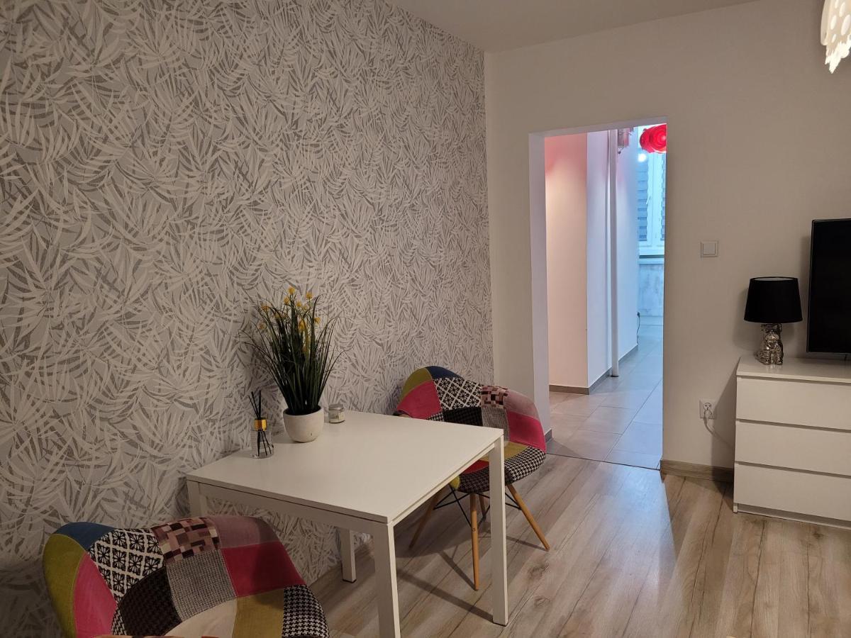 Boleslaviaapartments - Apartament Novum Poza Strefa Platnego Parkowania Boleslawiec  Esterno foto