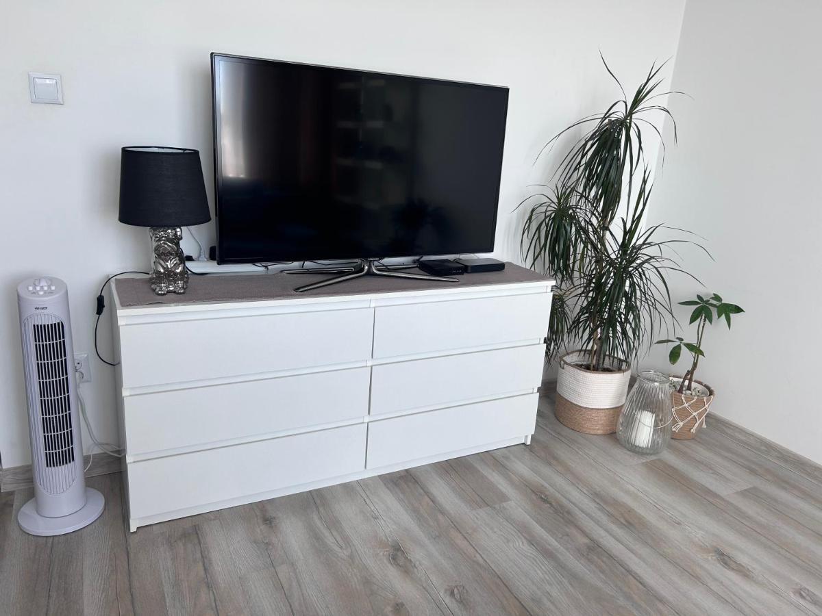 Boleslaviaapartments - Apartament Novum Poza Strefa Platnego Parkowania Boleslawiec  Esterno foto